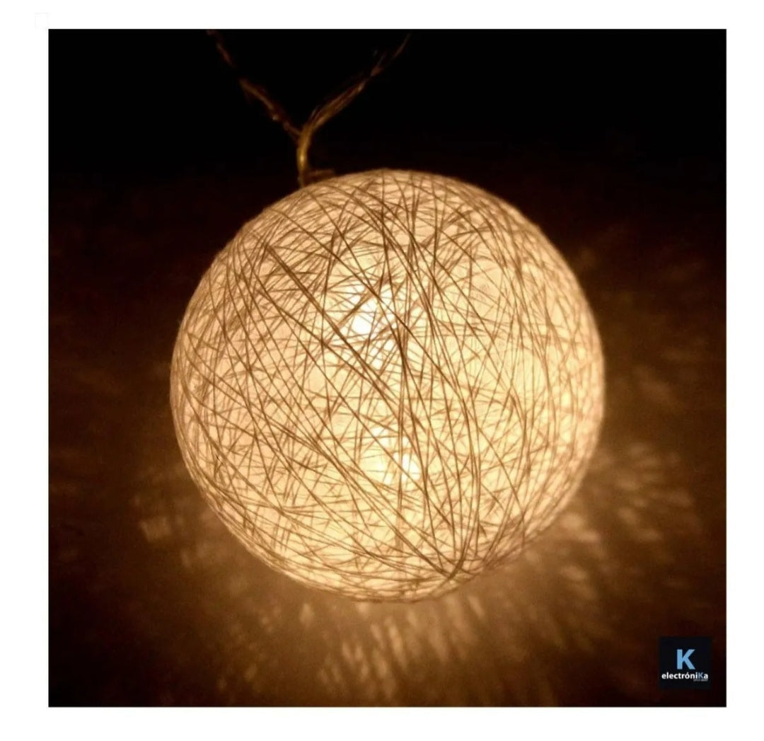 Guirnalda de Luces Decorativas en Forma de Bola – Luz Cálida (2 m)